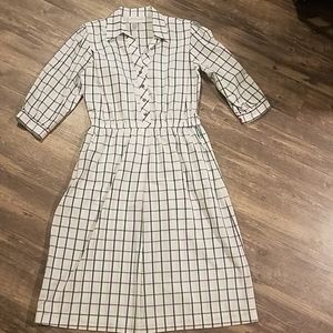 Vintage dress button up
